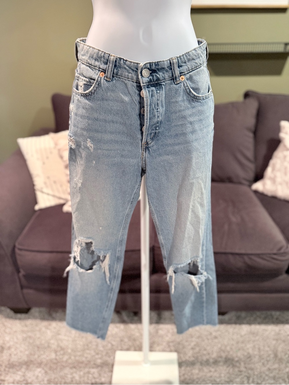 Cropped Light Blue Distressed High-Rise Jeans